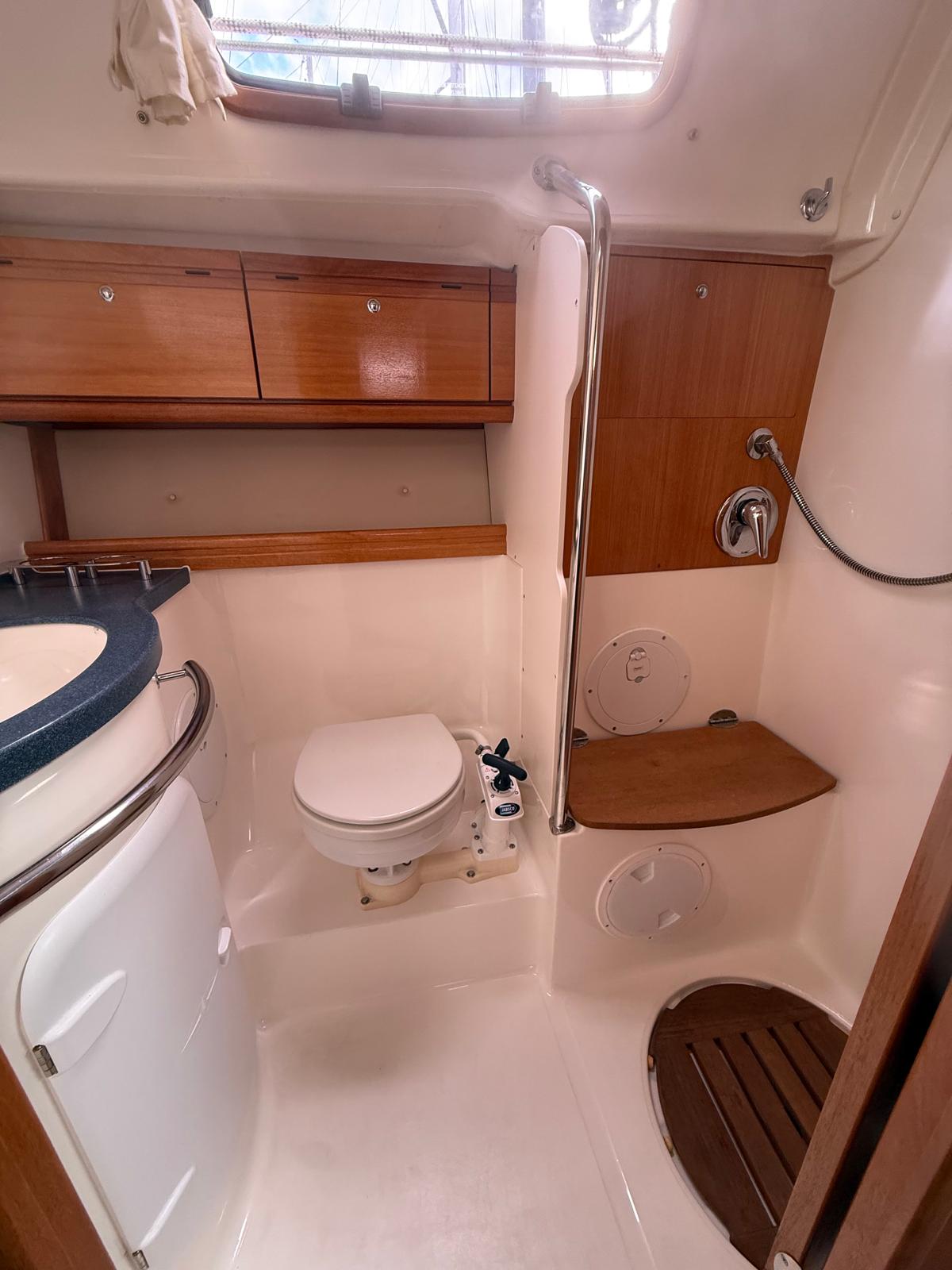 Bavaria 42 Cruiser