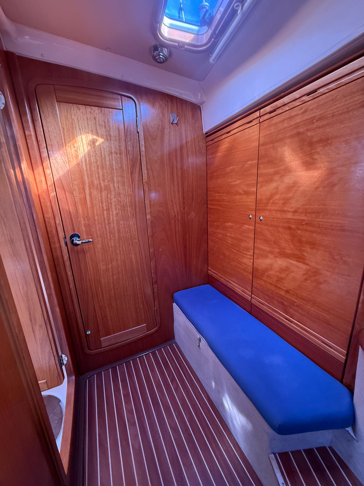 Bavaria 42 Cruiser