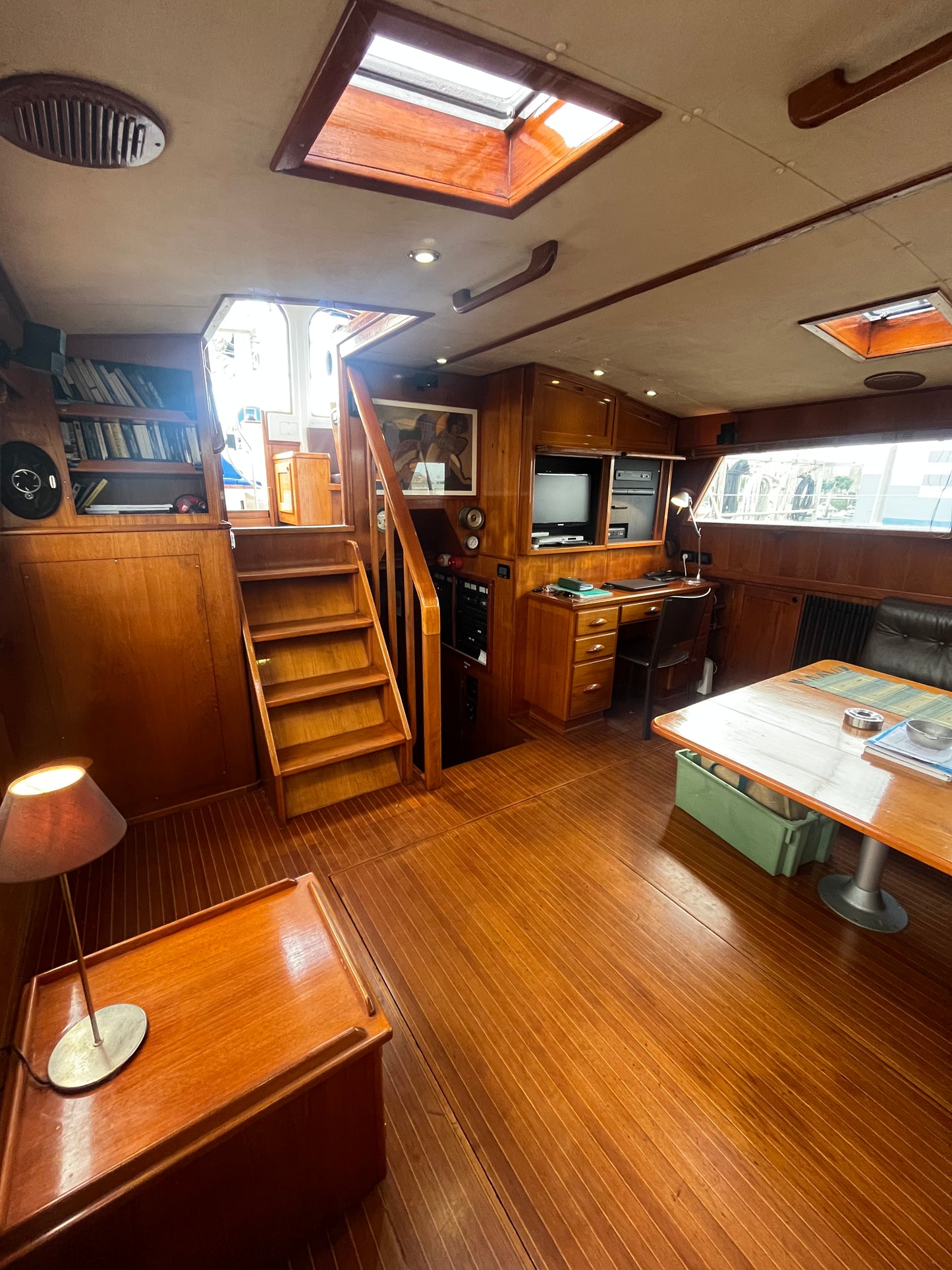 Palmer & Johnson Ketch 76