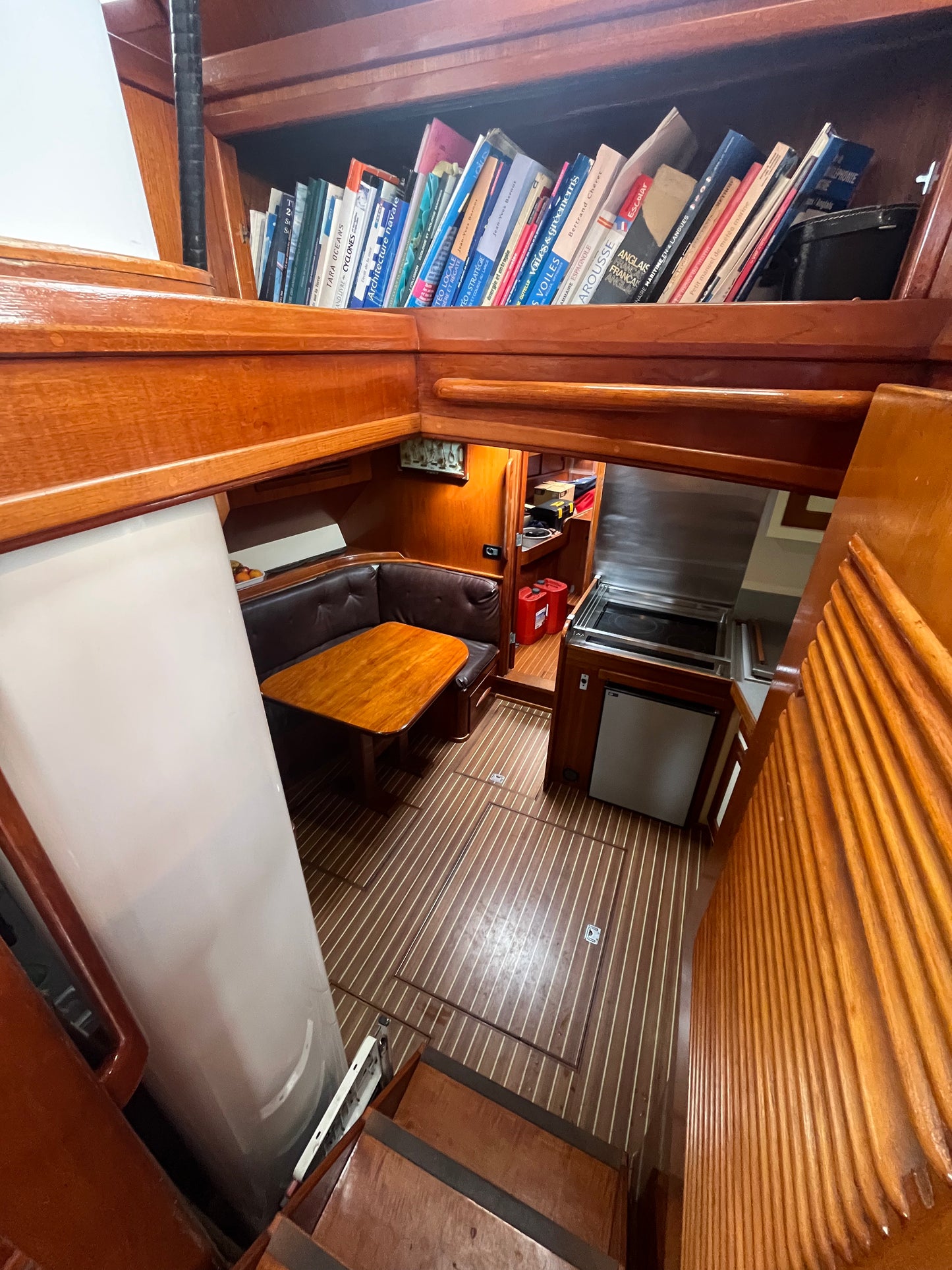 Palmer & Johnson Ketch 76
