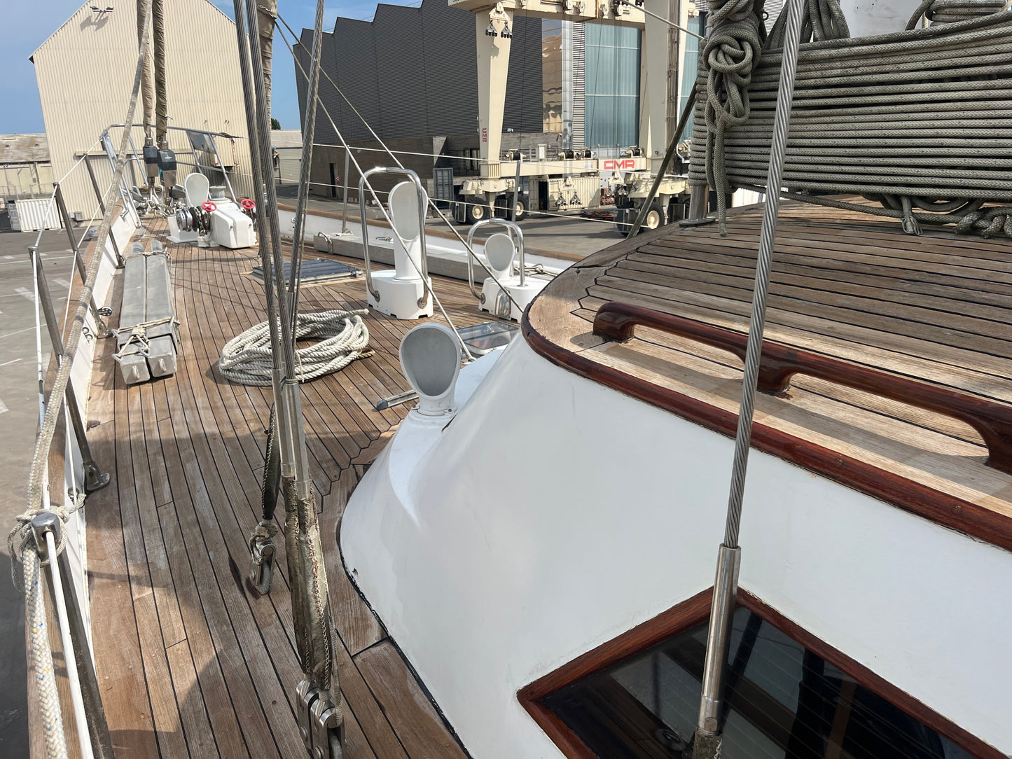 Palmer & Johnson Ketch 76