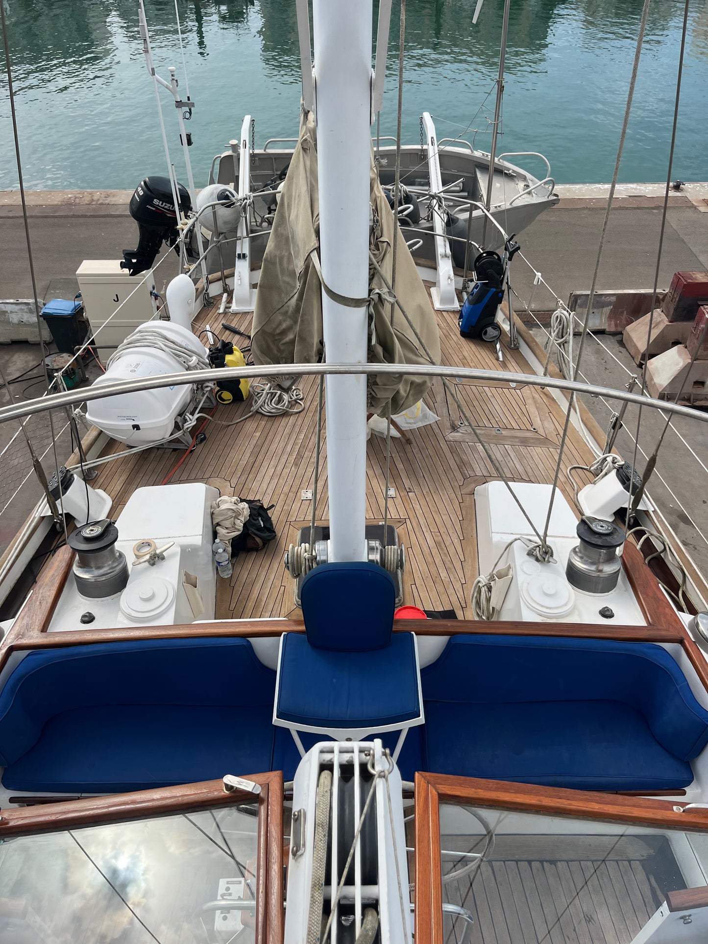 Palmer & Johnson Ketch 76