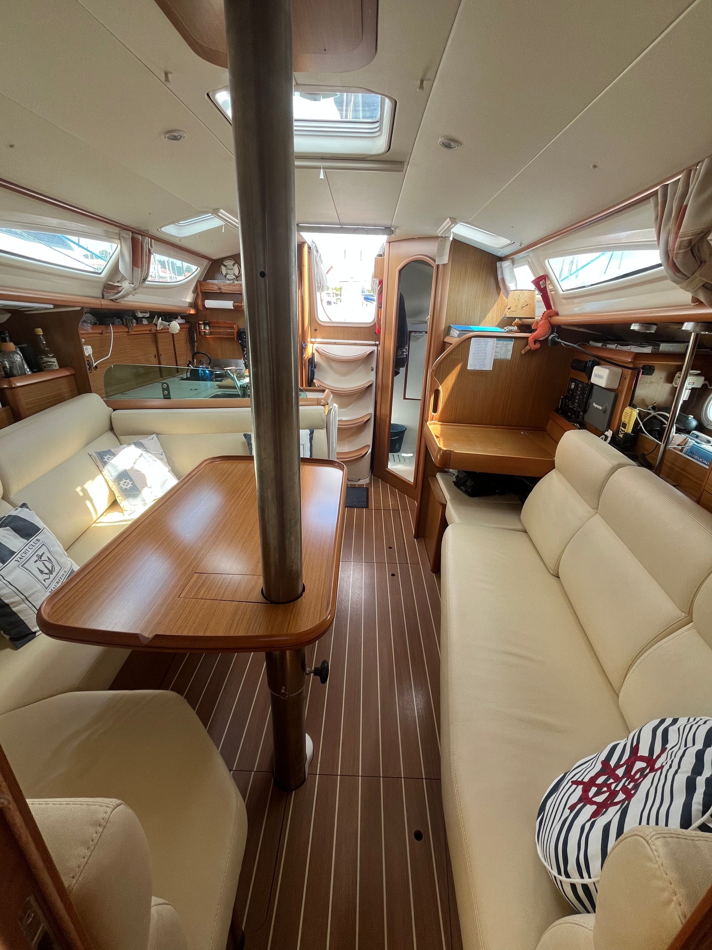 Jeanneau Sun Odyssey 35